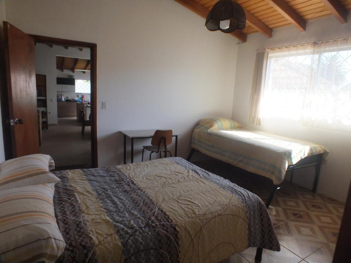 Quito Eco Lodge Airport - B&B Tababela Extérieur photo